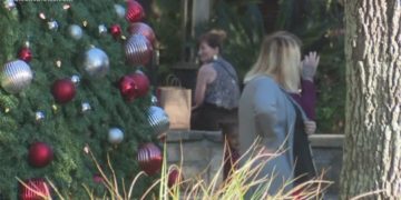 Black Friday kick-off: St. Johns Town Center offers family fun, shopping tips for the holiday season