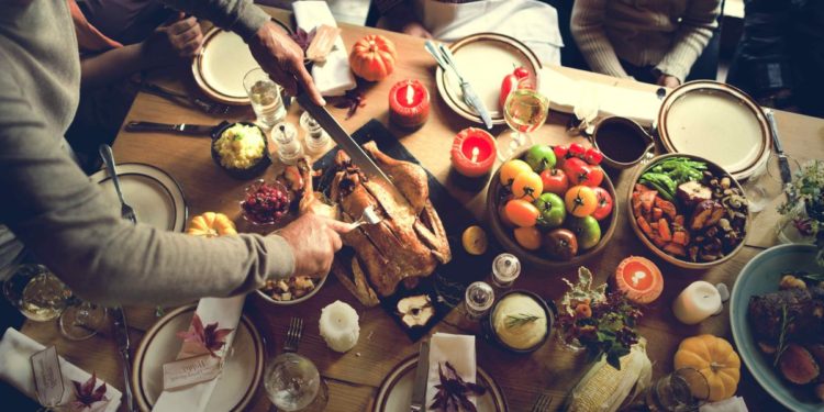 Queer and trans Thanksgiving: turning the internet into a safe space Queer and trans Thanksgiving: turning the internet into a safe space