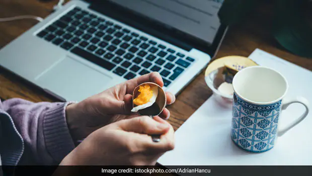 Facebook User Dipped Boiled Egg In His Chai And The Internet Has Collapsed