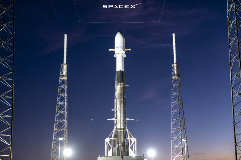 SpaceX Launch Computers Halt SXM-7 Satellite Liftoff – SatNews