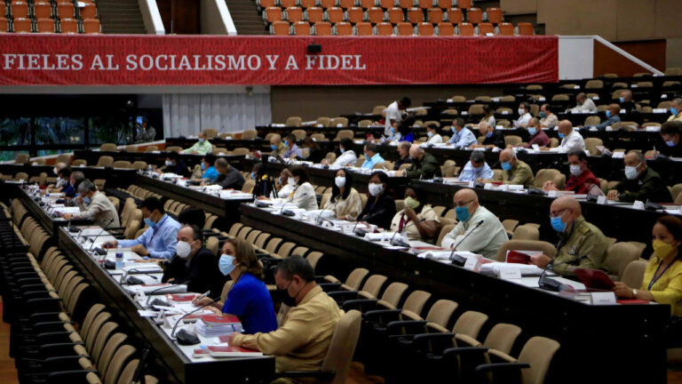 Cuban economy, internet on party agenda ahead of Castro exit