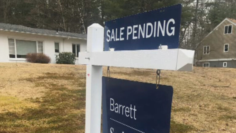 ‘It Is Stressful,’ Home Buyers Stuck In Frustrating Market With Demand So High – CBS Boston