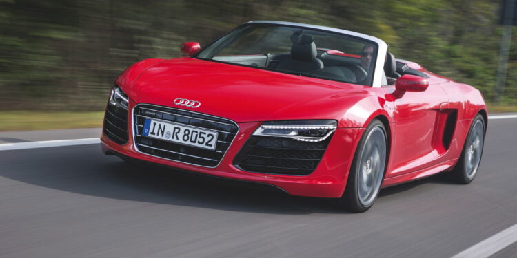 Treat Your Ears to This Audi R8 Spyder Manual