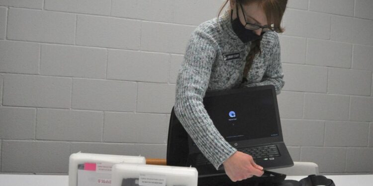 Wexford libraries now offering internet hotspots, laptop computers, podcasting equipment | Wexford libraries now offering internet hotspots, laptop computers, podcasting equipment |