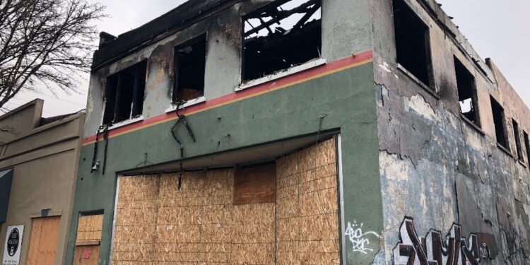 Olympia Computer Offers Free Help to December 15 Fire Victims, Firefighters and Donors