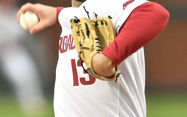 Arkansas pitching to strengths early