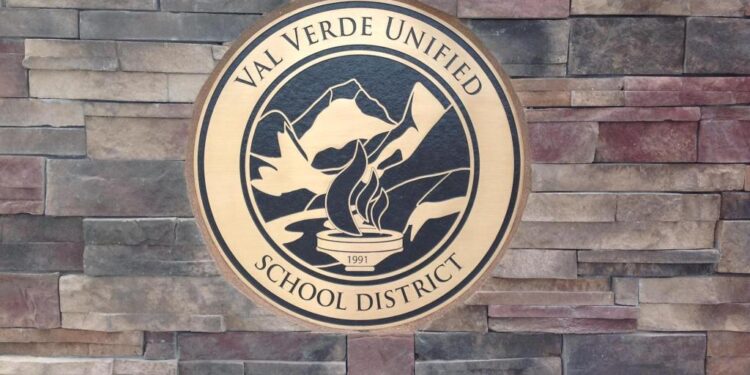Val Verde schools grappling with internet, phone issues – Press Enterprise