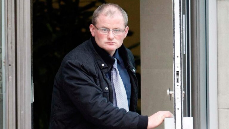 Creep could be caged for owning internet-enabled mobile