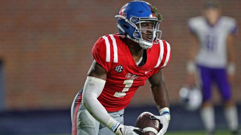 College football odds, picks, predictions for Week 3, 2022: Computer simulation likes Ole Miss, Notre Dame