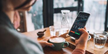 Should you sell your stocks in a sell-off? Market advice from experts