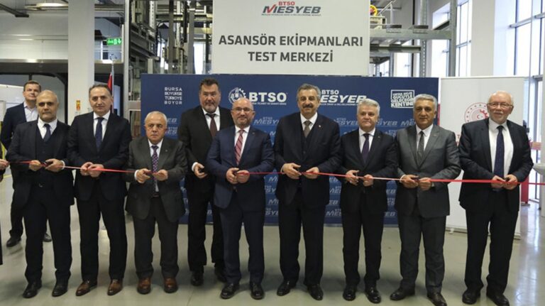 Domestic Branding Move in Elevator