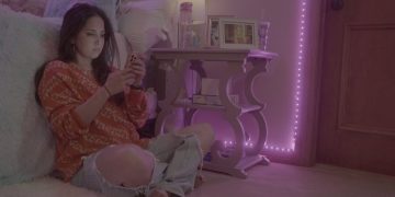 Roo Powell Talks Catching Child Predators For a Living