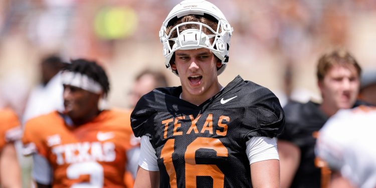 This Arch Manning Shirtless Photo Went Viral Because He's Jacked This Arch Manning Shirtless Photo Went Viral Because He’s Jacked