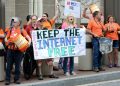 US votes to regulate internet providers US votes to regulate internet providers