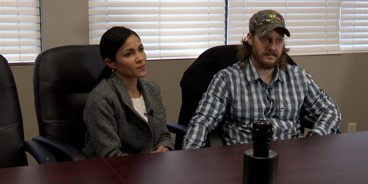 Colorado Springs family loses over 20 thousand family photos after taking computer in for repairs